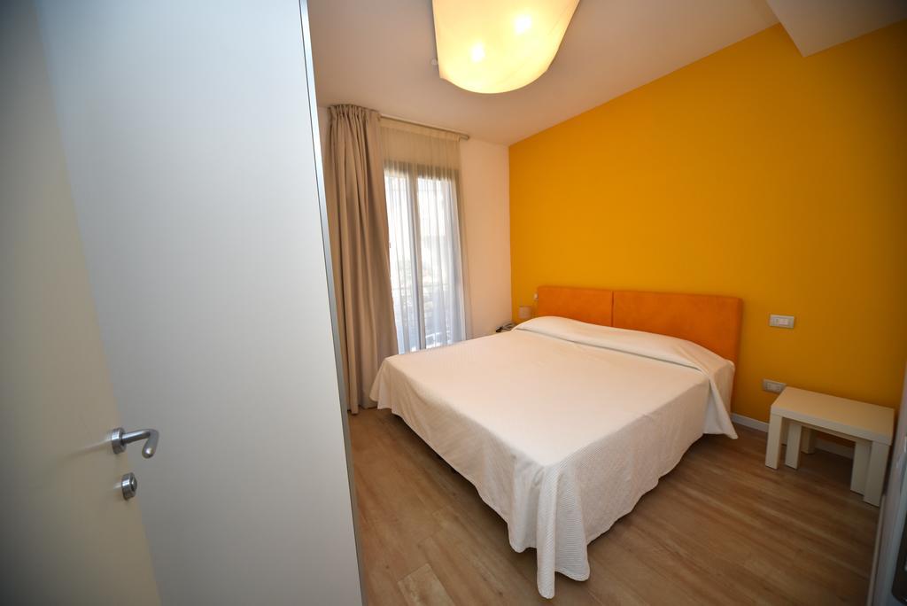 Sound Suite Hotel Riccione Room photo